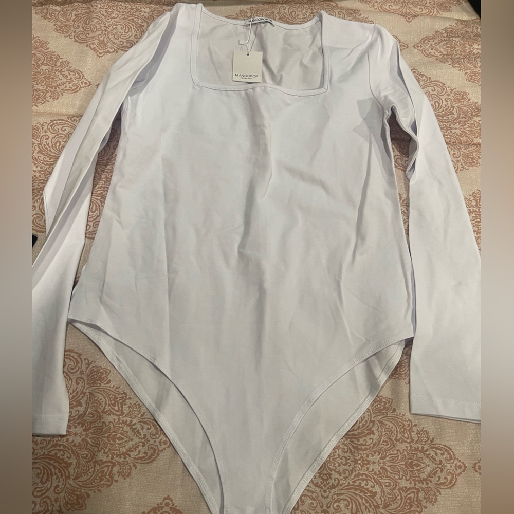 White long sleeve bodysuit